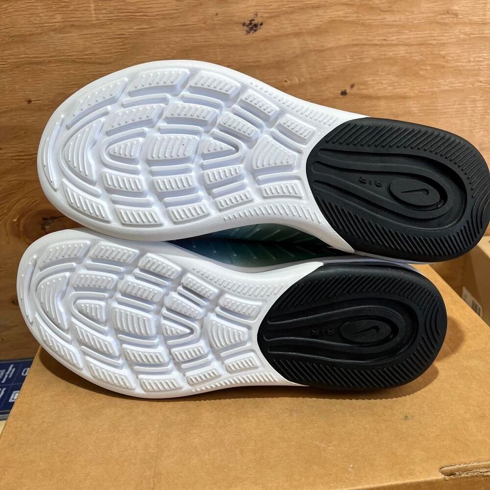 Nike multi Trainers - Picture 6 of 6